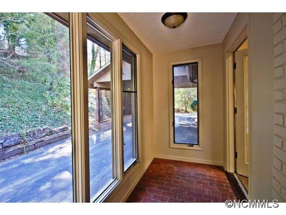 15 Covewood Rd - Photo 2