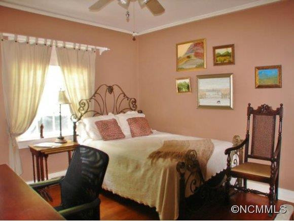 76 Griffing Boulevard - Photo 11