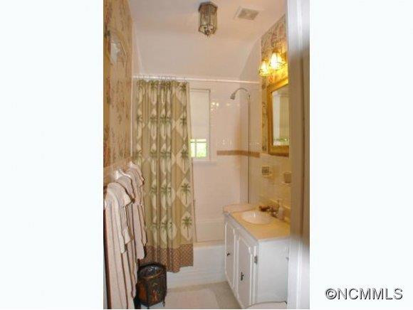 76 Griffing Boulevard - Photo 12