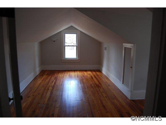 818 Gridley - Photo 10