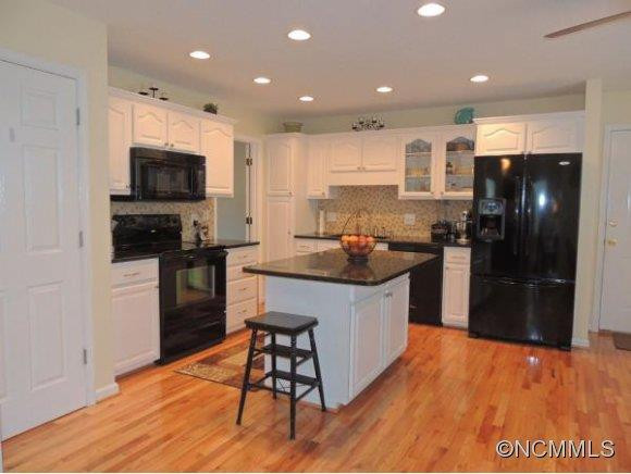 10 MALLORY MEADOWS COURT - Photo 3