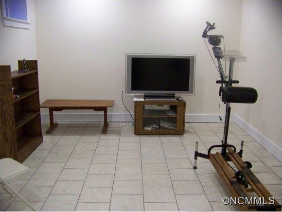 8 Woodmere Drive - Photo 14