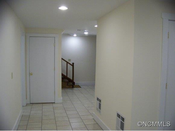 8 Woodmere Drive - Photo 17