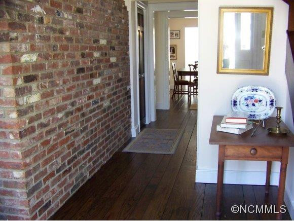 8 Woodmere Drive - Photo 18