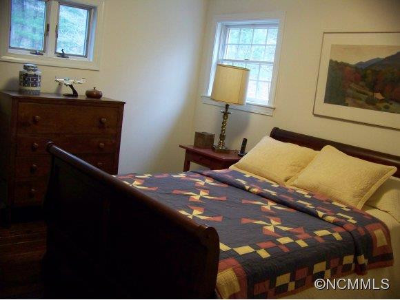 8 Woodmere Drive - Photo 10