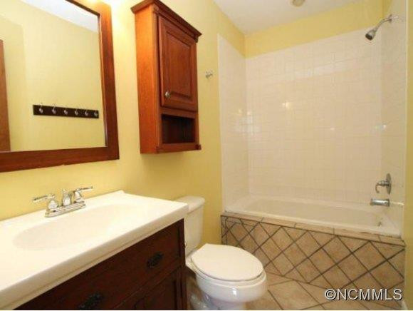 222 TIMBERLANE DR - Photo 10