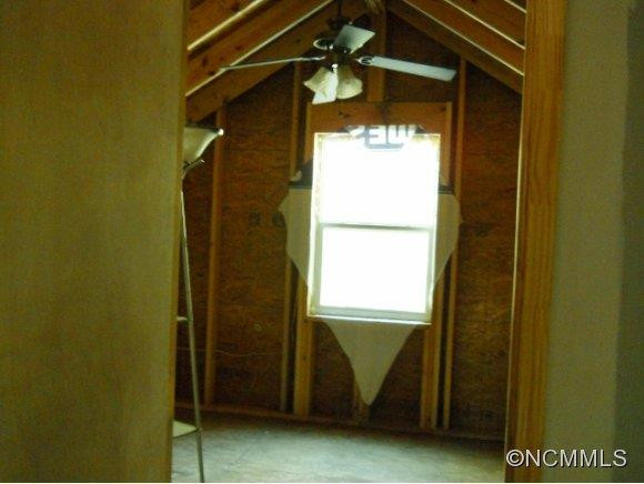 400 Spring Meadow Drive - Photo 12