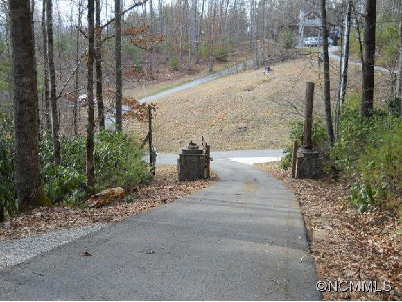 400 Spring Meadow Drive - Photo 16