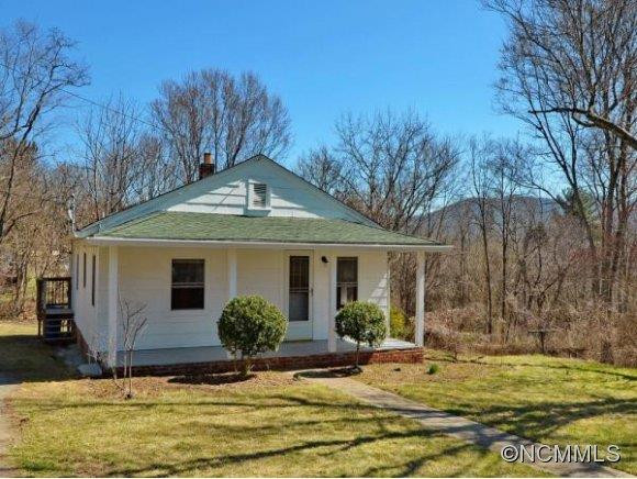 18 RIDGE AVENUE