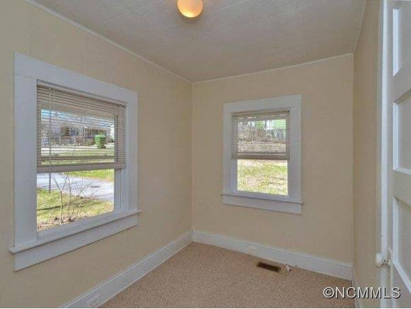 18 RIDGE AVENUE - Photo 6