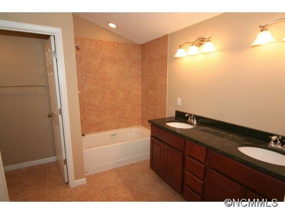 117 Brooklyn Ave - Photo 6