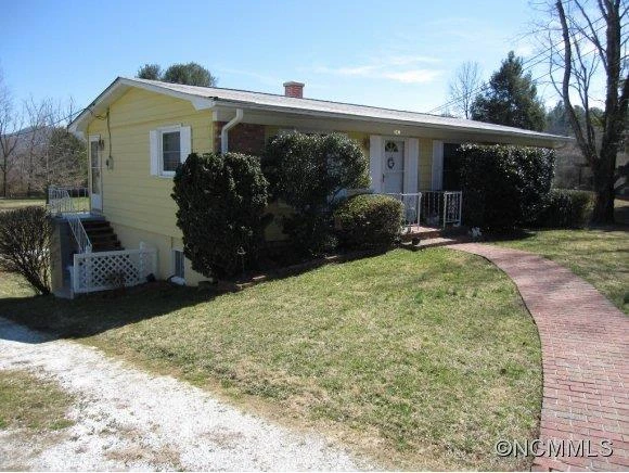 345 Forest Hills
