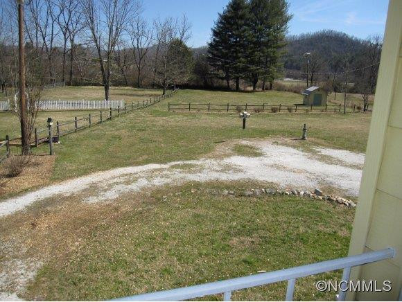 345 Forest Hills - Photo 18