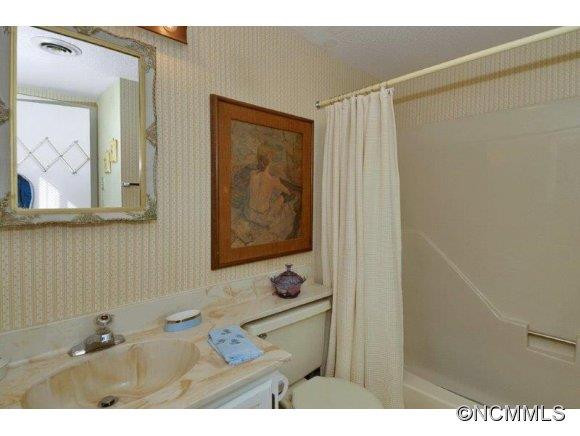 51 Lake Drive Unit 4N - Photo 5