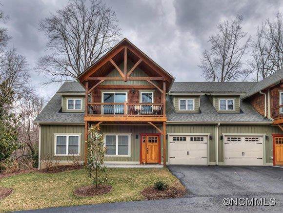 4 Roselyn Way