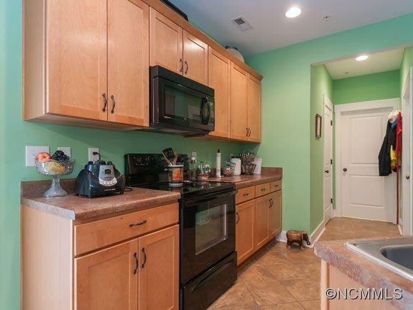 4 Roselyn Way - Photo 5