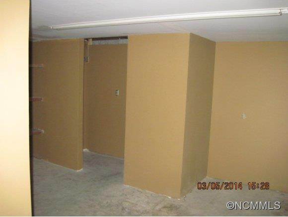100 Holtzclaw Street - Photo 2