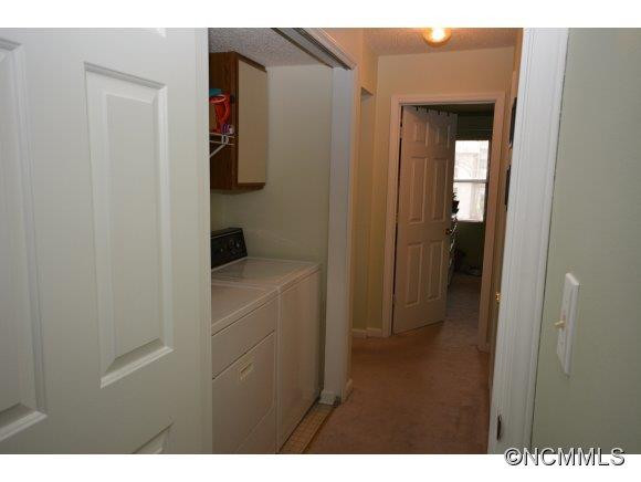306 Abbey Circle - Photo 14