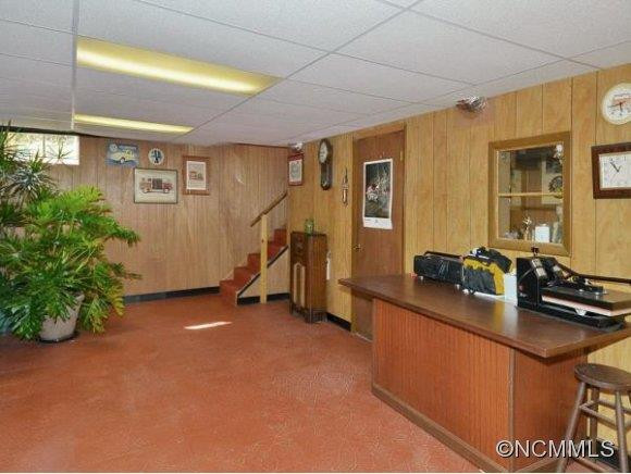 1006 NEW HAW CREEK RD - Photo 16
