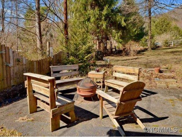 1006 NEW HAW CREEK RD - Photo 19
