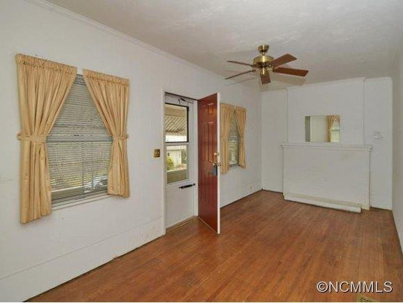 69 MADELINE AVE - Photo 2