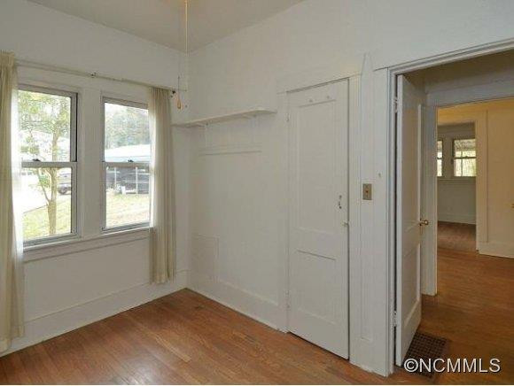 69 MADELINE AVE - Photo 9