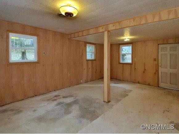 69 MADELINE AVE - Photo 10