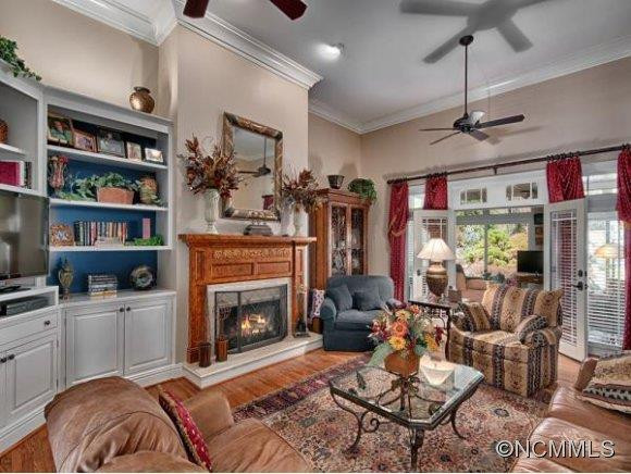 1121 Burnside Drive - Photo 3