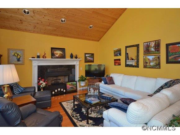 283 Grapevine Cove - Photo 4