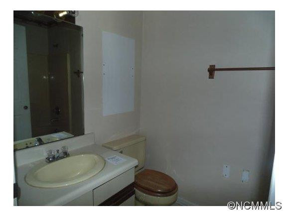 4147 Turnpike Rd. - Photo 14