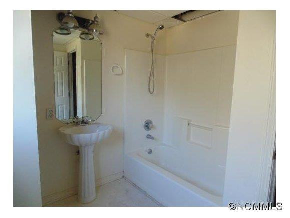 4147 Turnpike Rd. - Photo 17