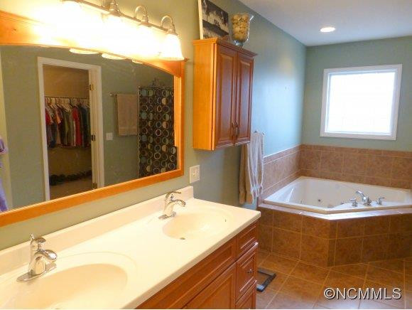 904 MILLS GAP ROAD - Photo 11
