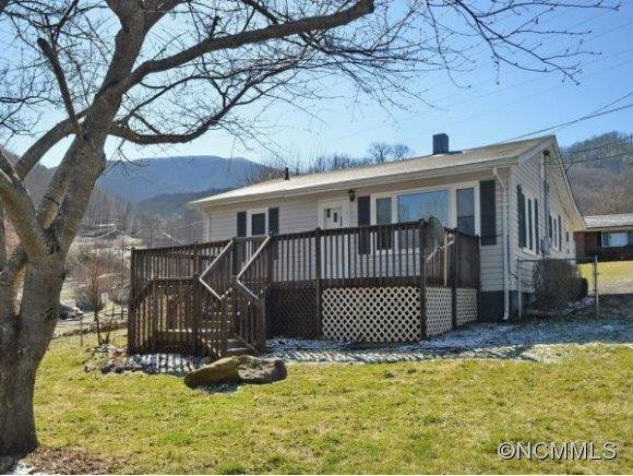 407 VALLEY VIEW CIRCLE - Photo 2