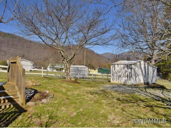 407 VALLEY VIEW CIRCLE - Photo 3