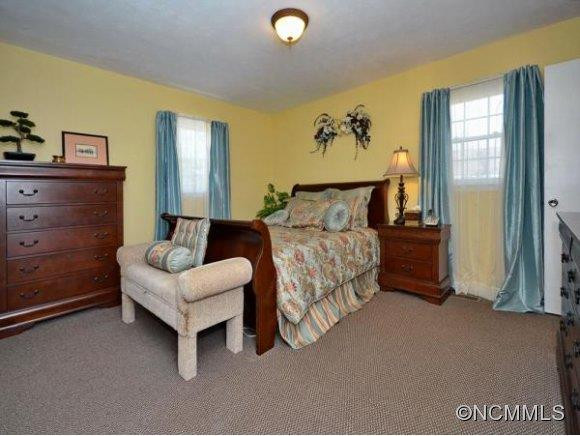 211 CASTLETON DRIVE - Photo 8