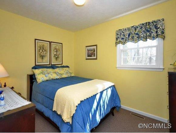 211 CASTLETON DRIVE - Photo 10