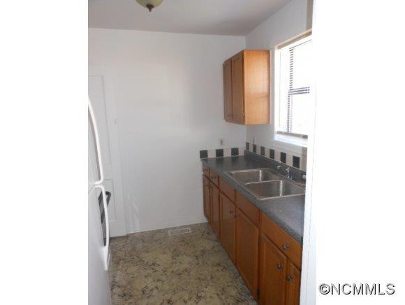 615 Biltmore Ave. Unit K-3 - Photo 4