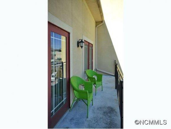 475K S. CHURCH ST. - Photo 4