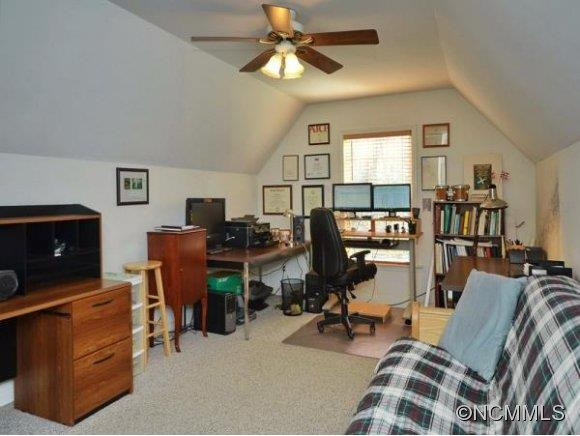 132 RAVENWOOD LANE - Photo 12
