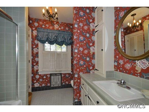 191 Waynewood Drive - Photo 17