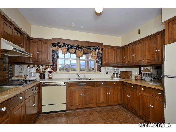 191 Waynewood Drive - Photo 10