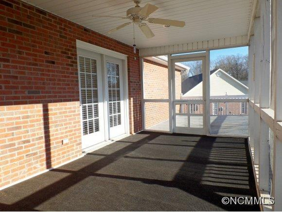 134 Memphis Way - Photo 21