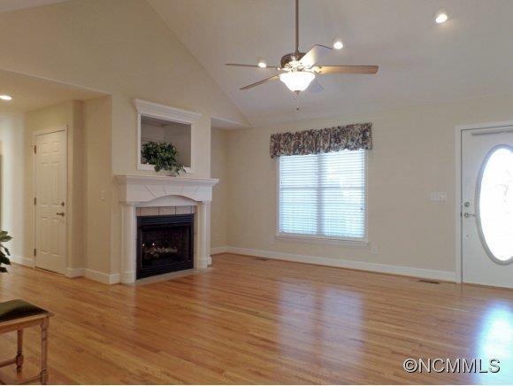 134 Memphis Way - Photo 4