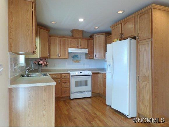 134 Memphis Way - Photo 7