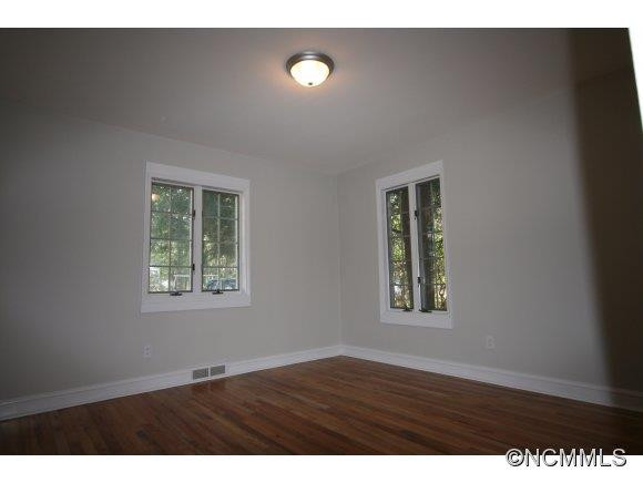 1 Sherwood Rd - Photo 12