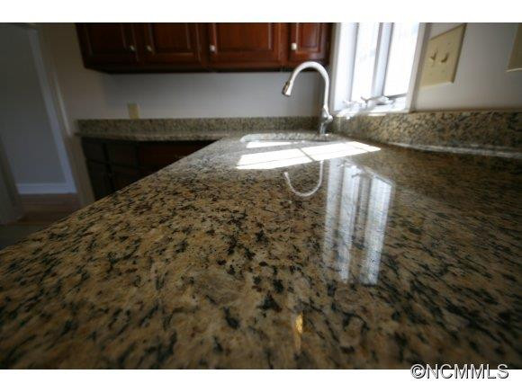 1 Sherwood Rd - Photo 8