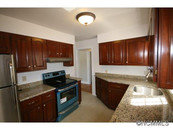 1 Sherwood Rd - Photo 9