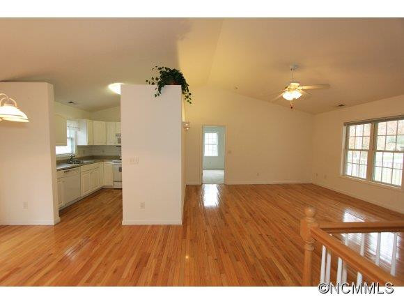13 Pinecroft Lane - Photo 7