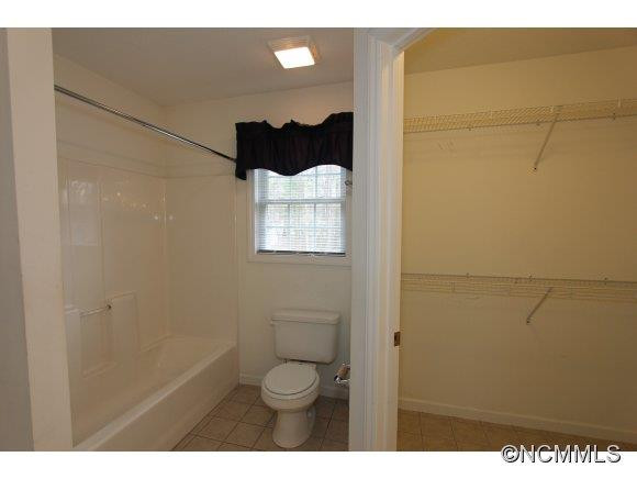 13 Pinecroft Lane - Photo 10