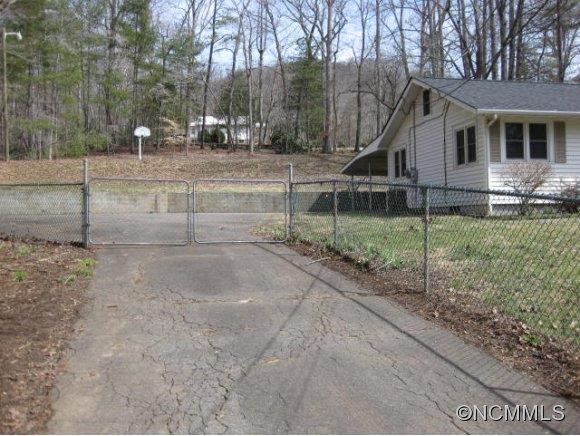 2338 Riceville Road - Photo 16